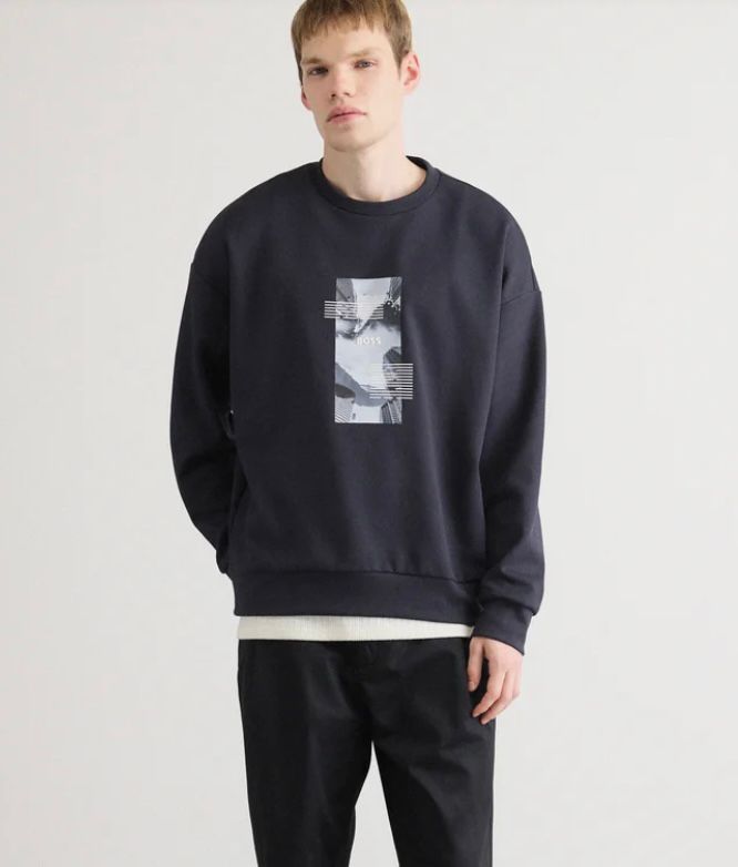Boss - Navy Blue Sweatshirt
