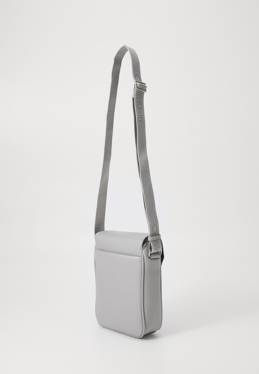 Calvin Klein - Light Gray Cross Bag
